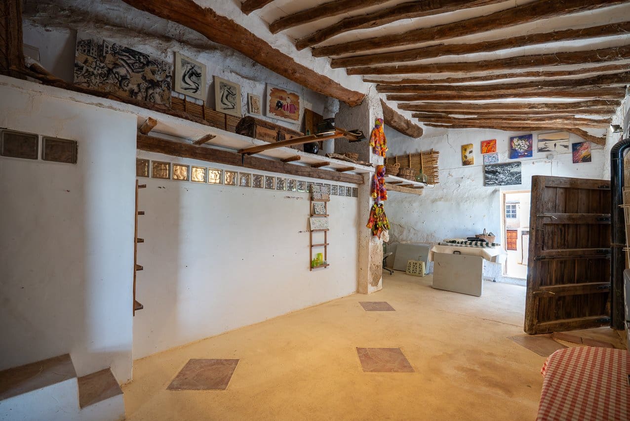 5 soveværelse Finca/Landehus til salg i Raspay med swimmingpool - € 340.000 (Ref: 9782356)