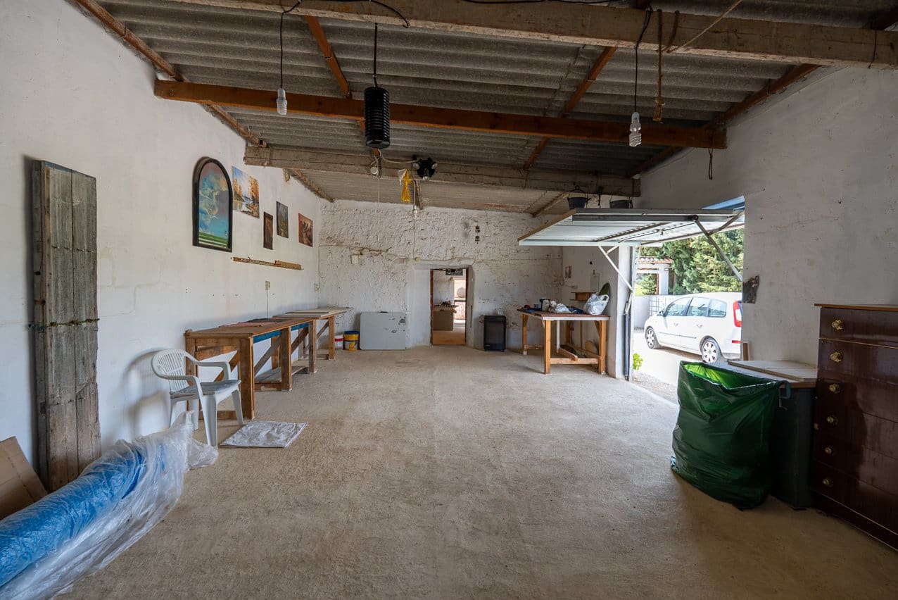 5 soveværelse Finca/Landehus til salg i Raspay med swimmingpool - € 340.000 (Ref: 9782356)