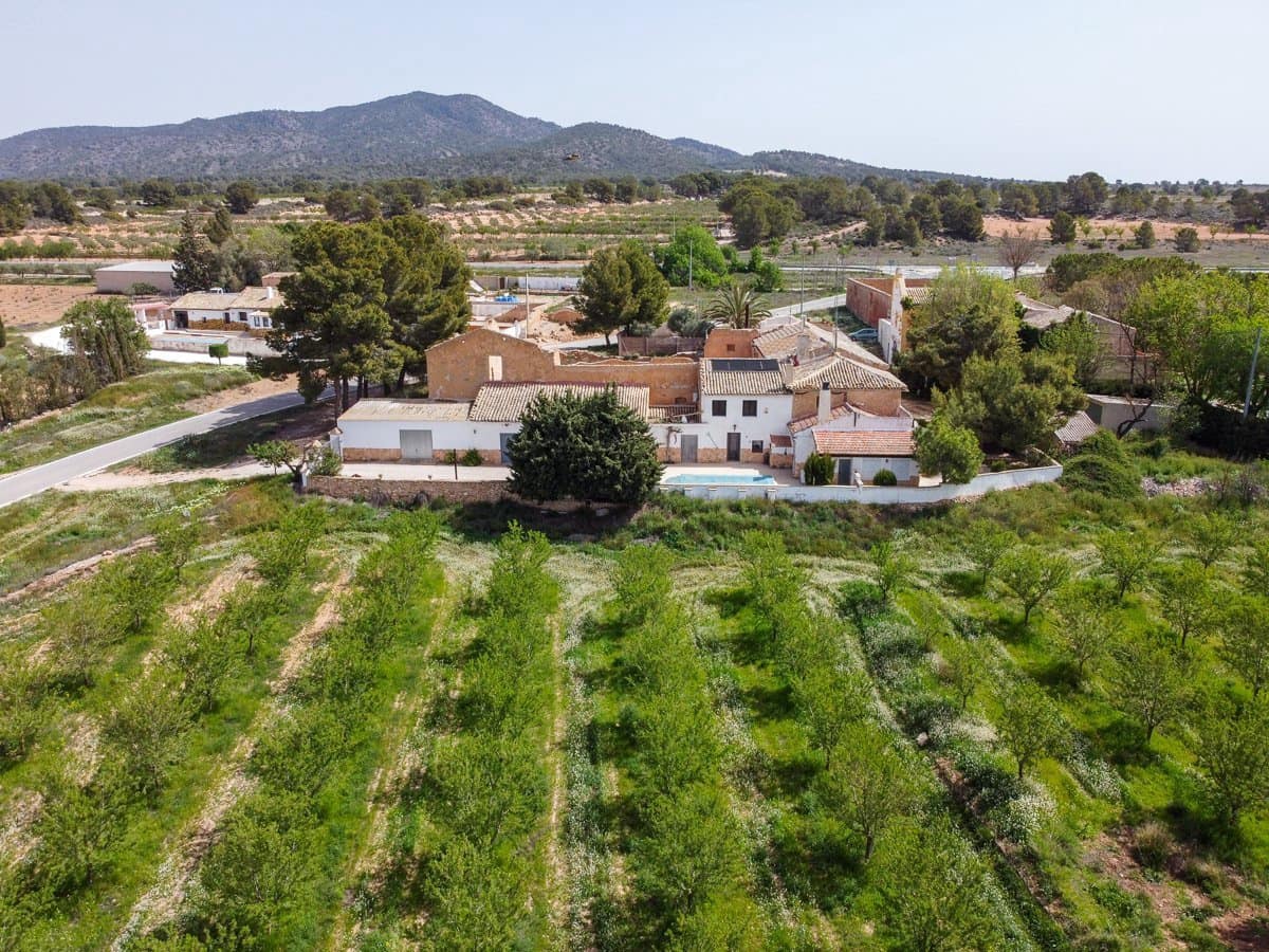 5 slaapkamer Finca/Landhuis te koop in Raspay met zwembad - € 299.950 (Ref: 9782356)