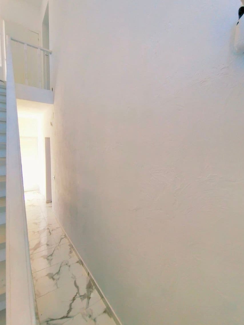 4 bedroom Villa for sale in Pinoso with pool - € 210,000 (Ref: 9795637)