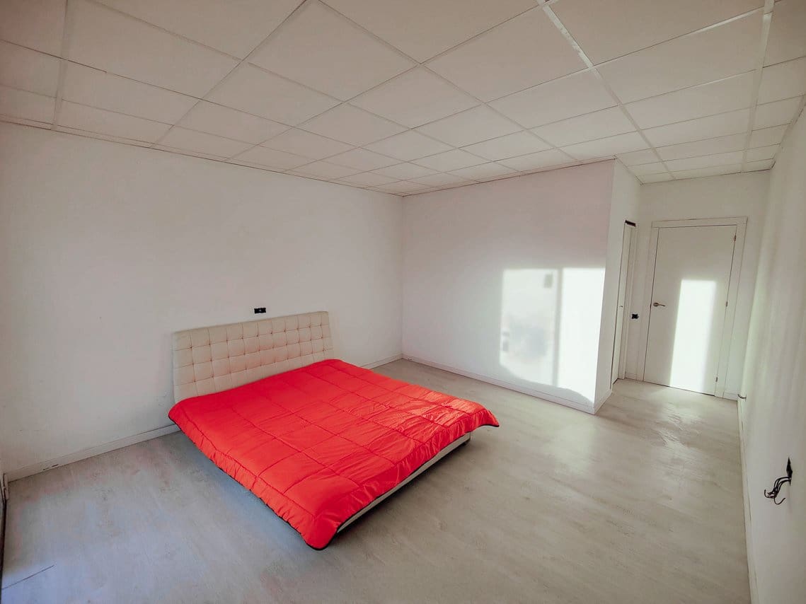 4 bedroom Villa for sale in Pinoso with pool - € 210,000 (Ref: 9795637)