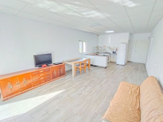 4 makuuhuone Huvila myytävänä paikassa Pinoso mukana uima-altaan - 210 000 € (Ref: 9795637)