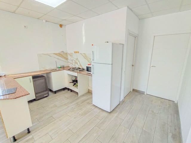 4 makuuhuone Huvila myytävänä paikassa Pinoso mukana uima-altaan - 210 000 € (Ref: 9795637)