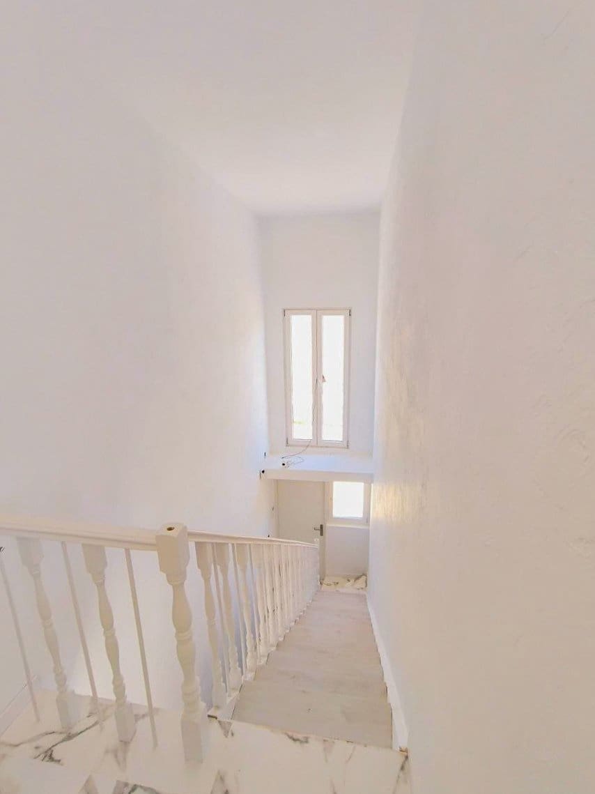 4 bedroom Villa for sale in Pinoso with pool - € 210,000 (Ref: 9795637)