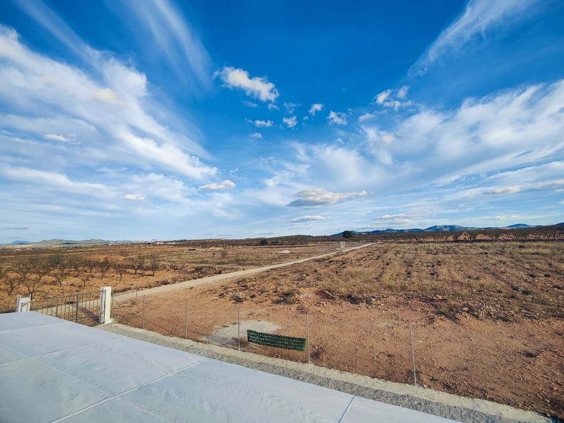 4 bedroom Villa for sale in Pinoso with pool - € 210,000 (Ref: 9795637)