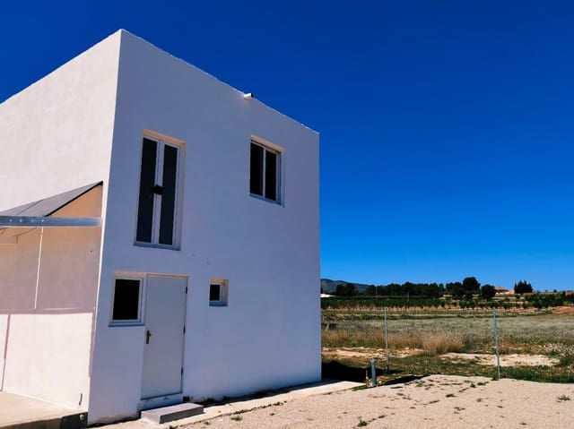 4 makuuhuone Huvila myytävänä paikassa Pinoso mukana uima-altaan - 210 000 € (Ref: 9795637)