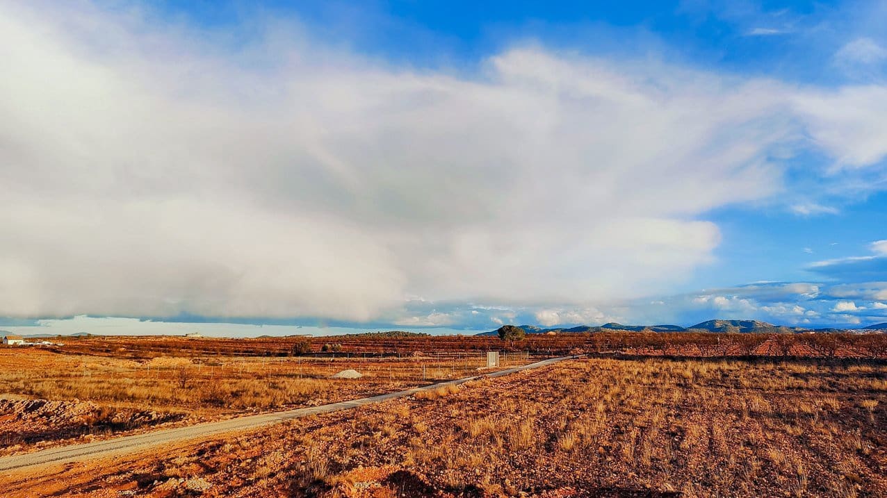 4 bedroom Villa for sale in Pinoso with pool - € 210,000 (Ref: 9795637)