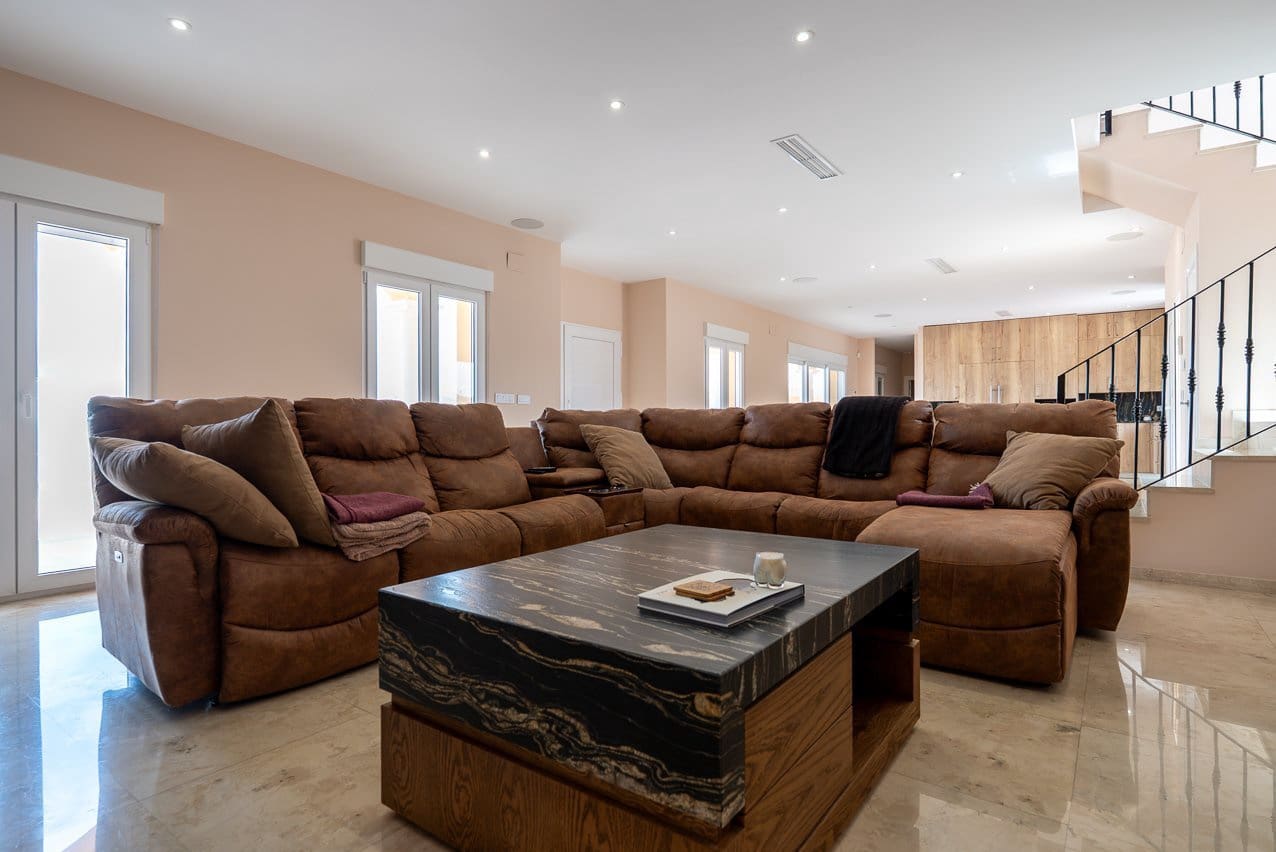 3 bedroom Villa for sale in Culebron with pool - € 995,000 (Ref: 9805589)