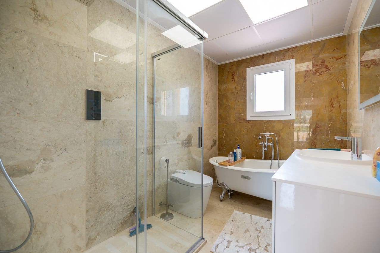 3 bedroom Villa for sale in Culebron with pool - € 995,000 (Ref: 9805589)