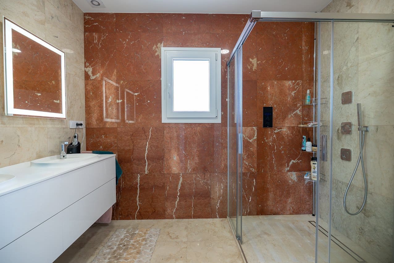 3 bedroom Villa for sale in Culebron with pool - € 995,000 (Ref: 9805589)
