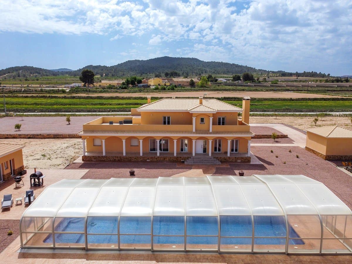 3 bedroom Villa for sale in Culebron with pool - € 995,000 (Ref: 9805589)
