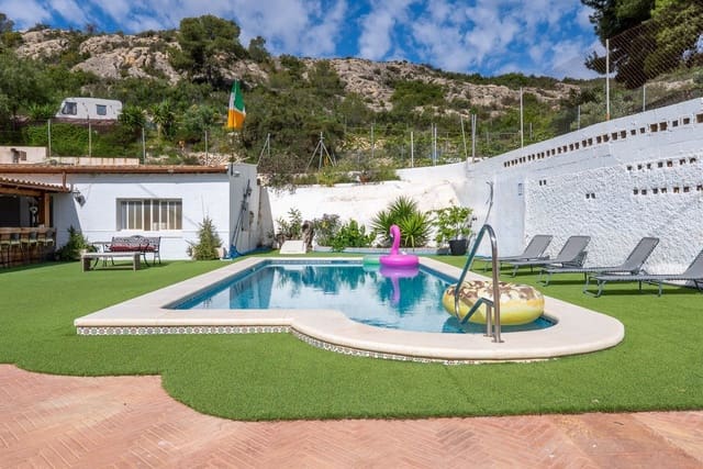 4 soverom Villa til salgs i Loma Bada, Petrel / Petrer med svømmebasseng - € 399 950 (Ref: 9824581)