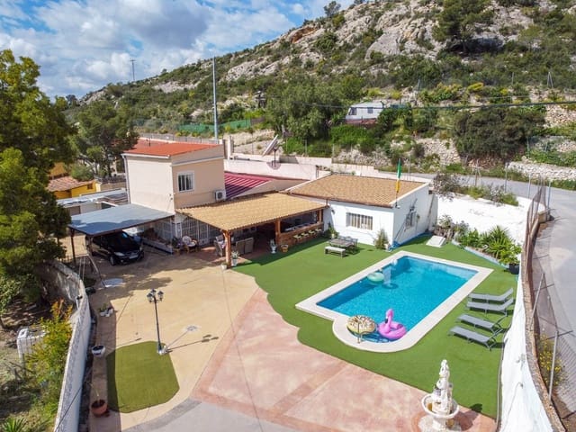 4 soverom Villa til salgs i Loma Bada, Petrel / Petrer med svømmebasseng - € 399 950 (Ref: 9824581)