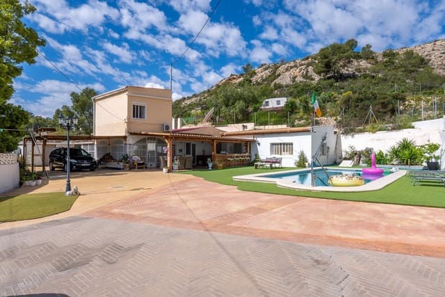 4 soverom Villa til salgs i Loma Bada, Petrel / Petrer med svømmebasseng - € 399 950 (Ref: 9824581)