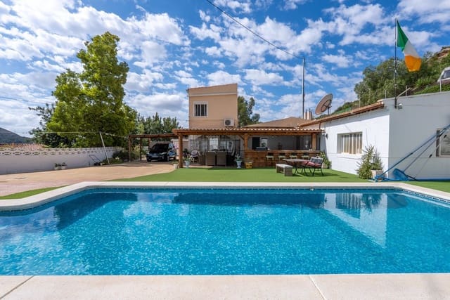 4 soverom Villa til salgs i Loma Bada, Petrel / Petrer med svømmebasseng - € 399 950 (Ref: 9824581)