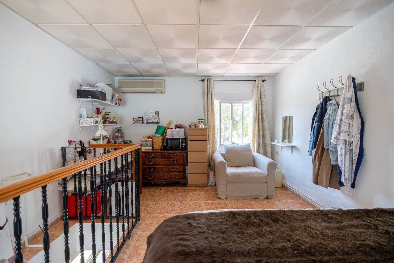 4 bedroom Villa for sale in Loma Bada with pool - € 384,950 (Ref: 9824581)
