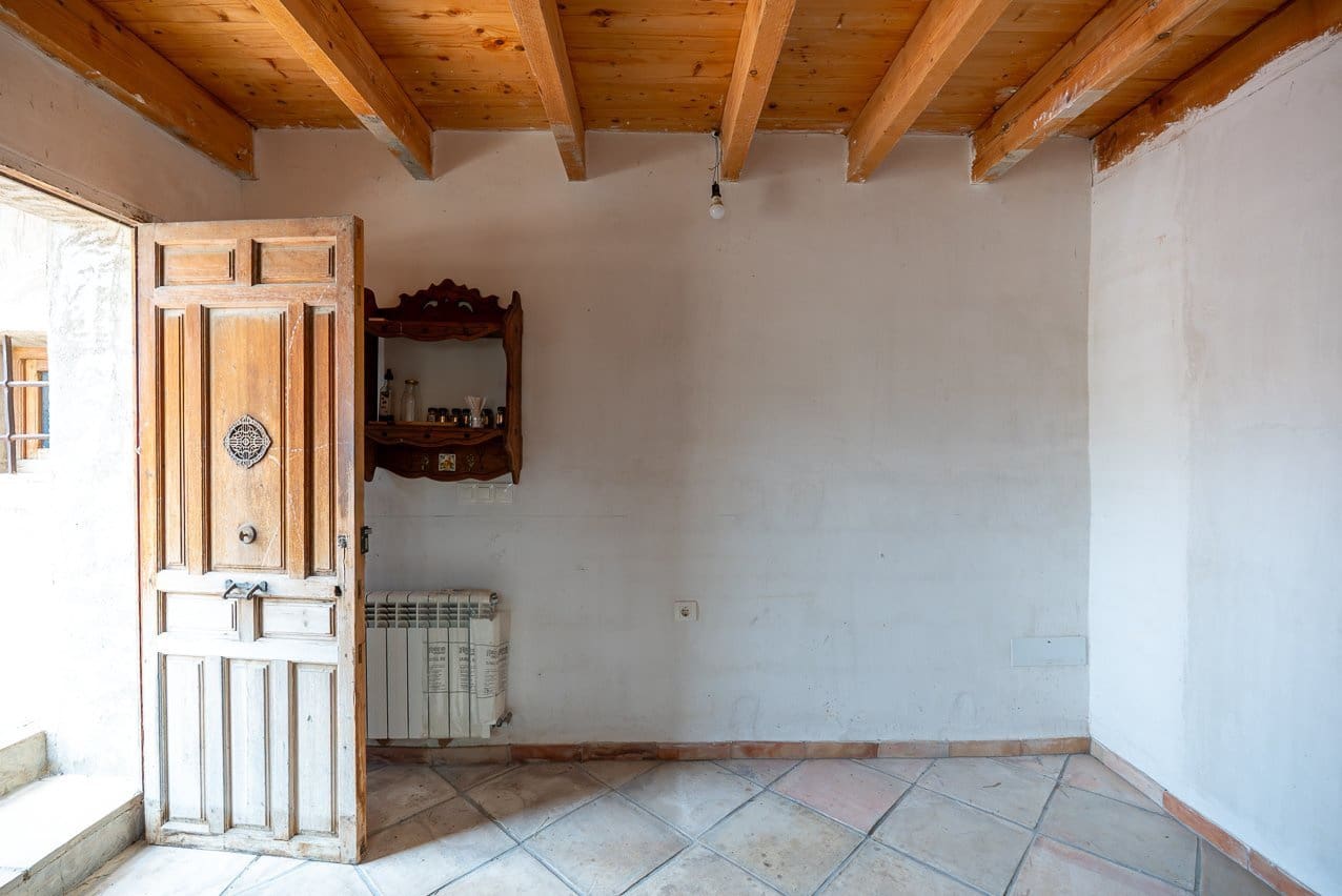5 Zimmer Finca/Landgut zu verkaufen in Torre del Rico mit Pool - 195.000 € (Ref: 9848146)