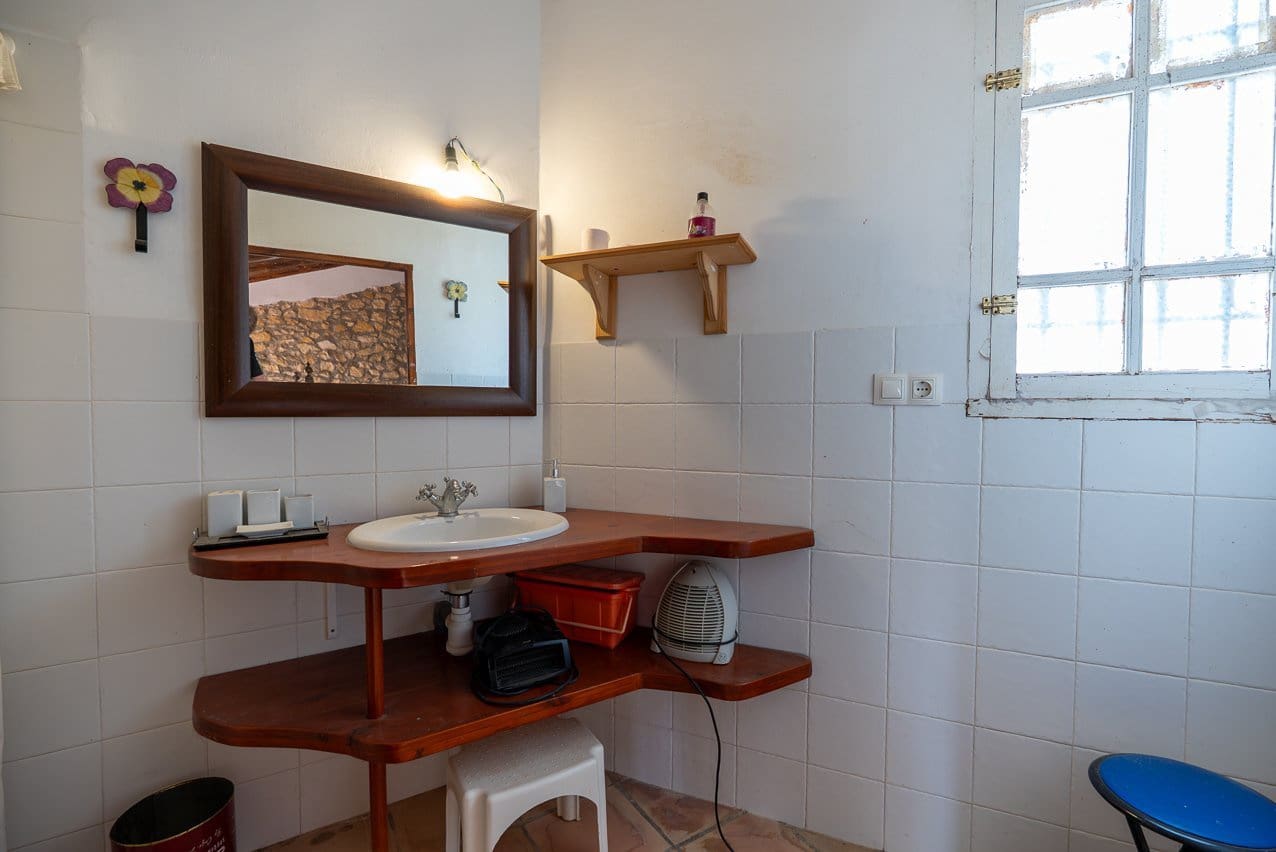 5 Zimmer Finca/Landgut zu verkaufen in Torre del Rico mit Pool - 195.000 € (Ref: 9848146)
