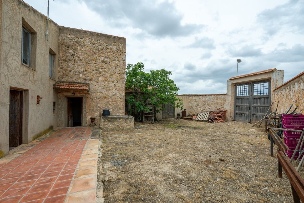 5 Zimmer Finca/Landgut zu verkaufen in Torre del Rico mit Pool - 195.000 € (Ref: 9848146)
