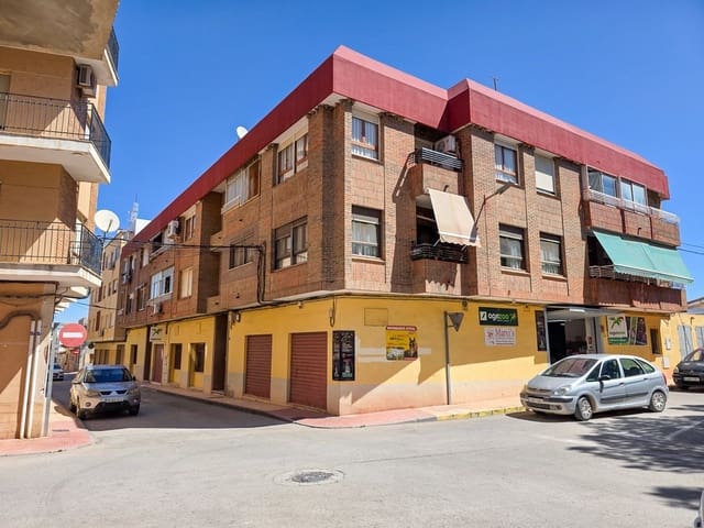 4 chambre Appartement à vendre à Pinoso avec piscine - 118 000 € (Ref: 9854448)