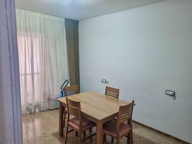 4 chambre Appartement à vendre à Pinoso avec piscine - 118 000 € (Ref: 9854448)