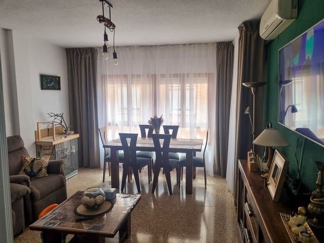 4 chambre Appartement à vendre à Pinoso avec piscine - 118 000 € (Ref: 9854448)