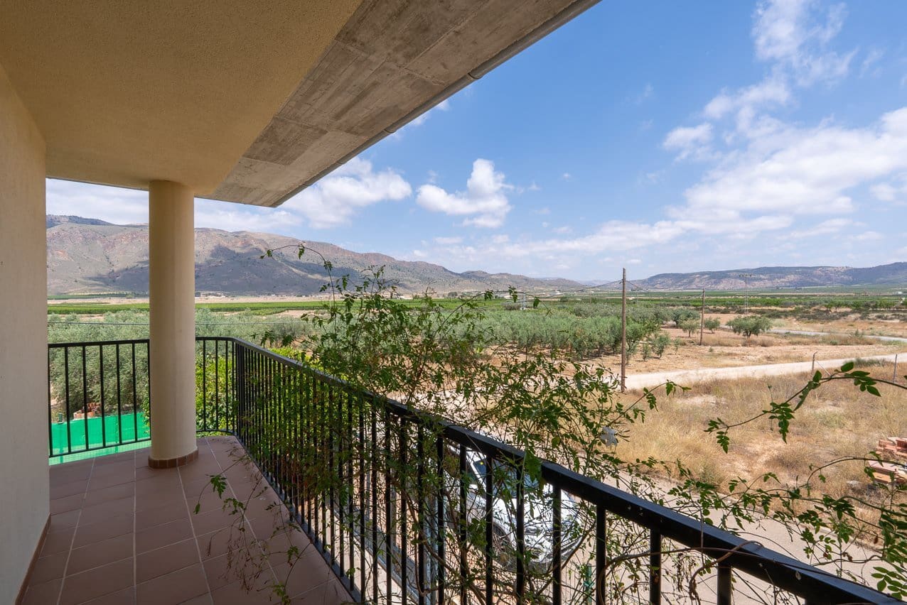 4 bedroom Villa for sale in Jumilla with pool - € 225,000 (Ref: 9902258)
