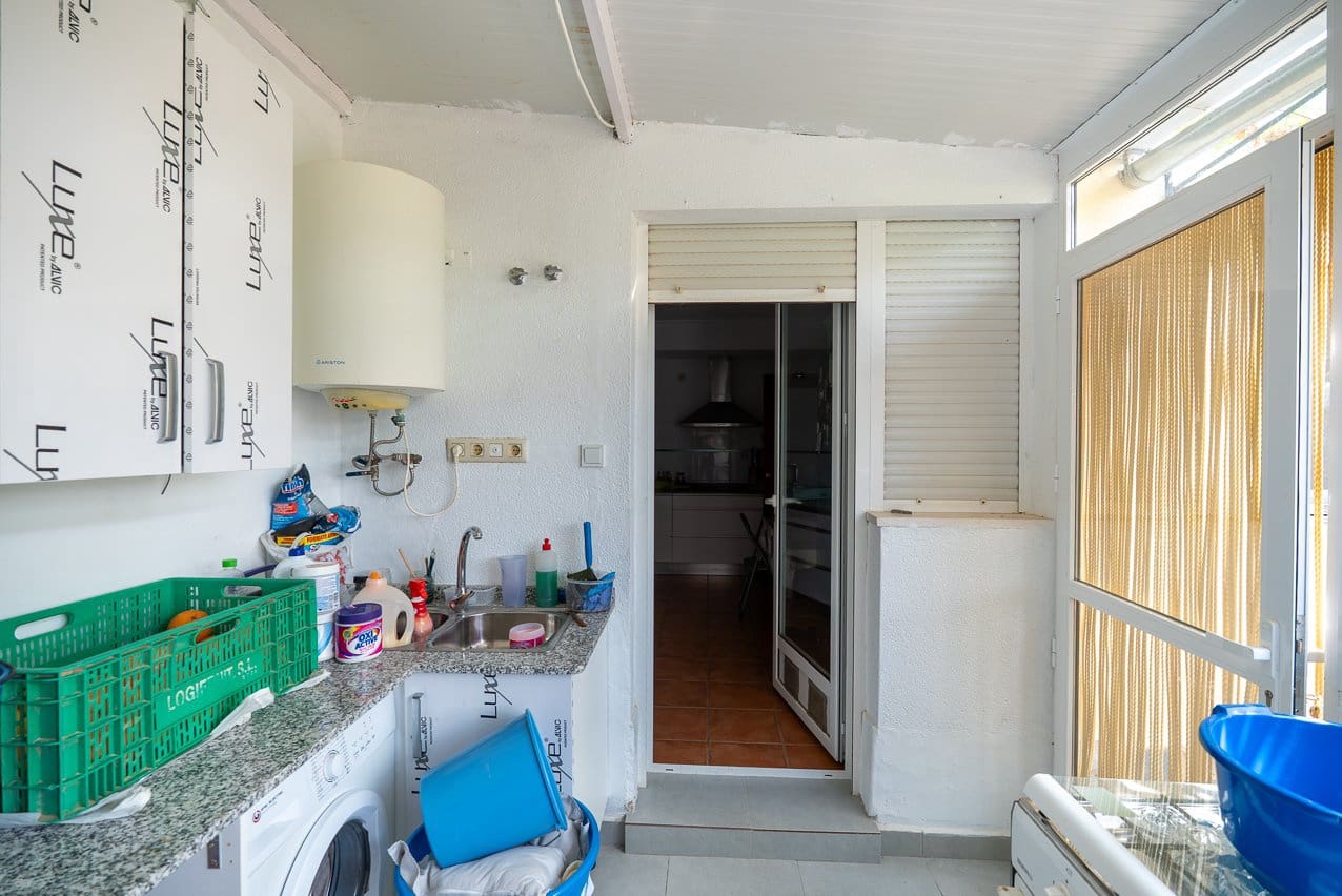 Chalet de 4 habitaciones en Jumilla en venta con piscina - 225.000 € (Ref: 9902259)