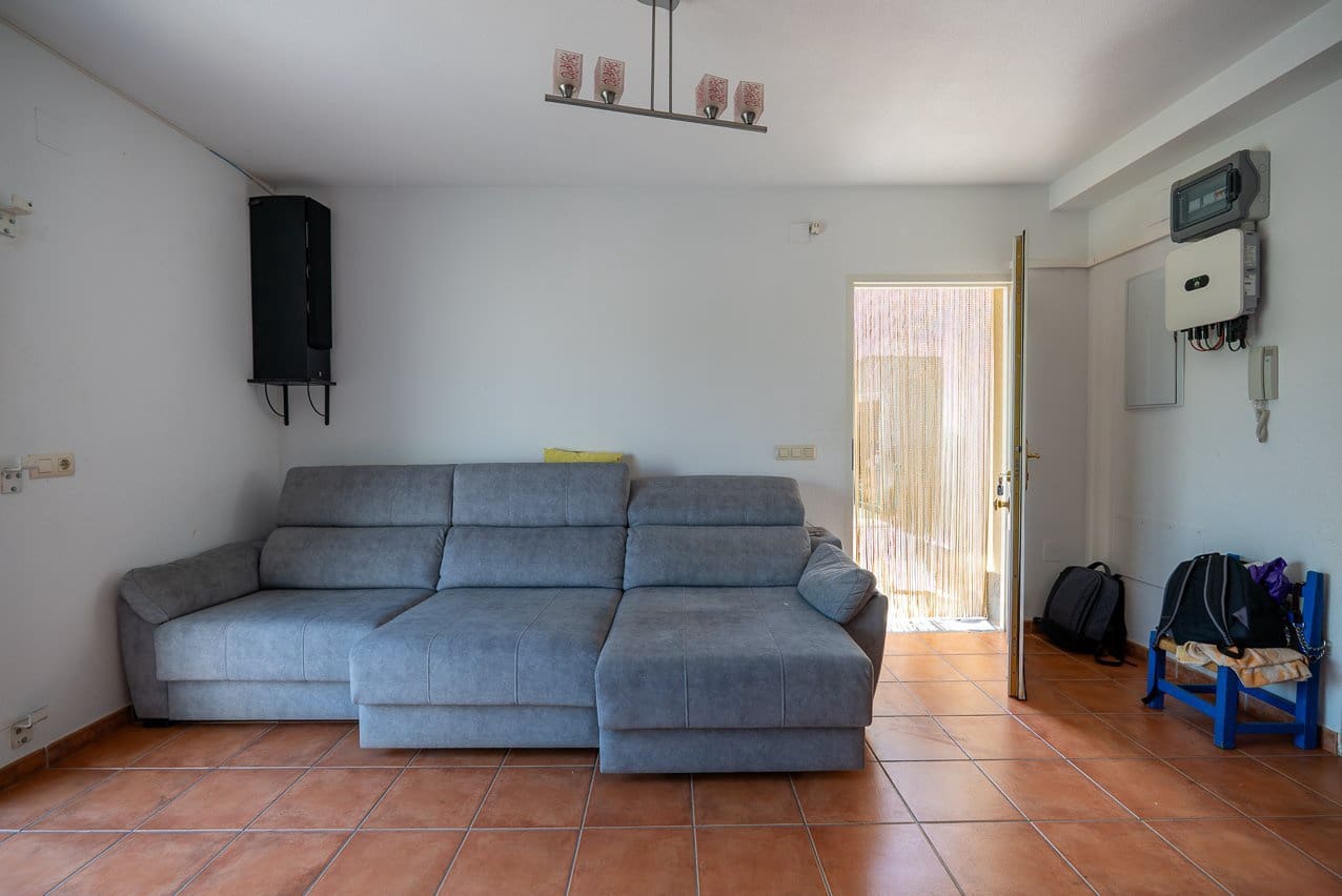 4 bedroom Villa for sale in Jumilla with pool - € 225,000 (Ref: 9902259)