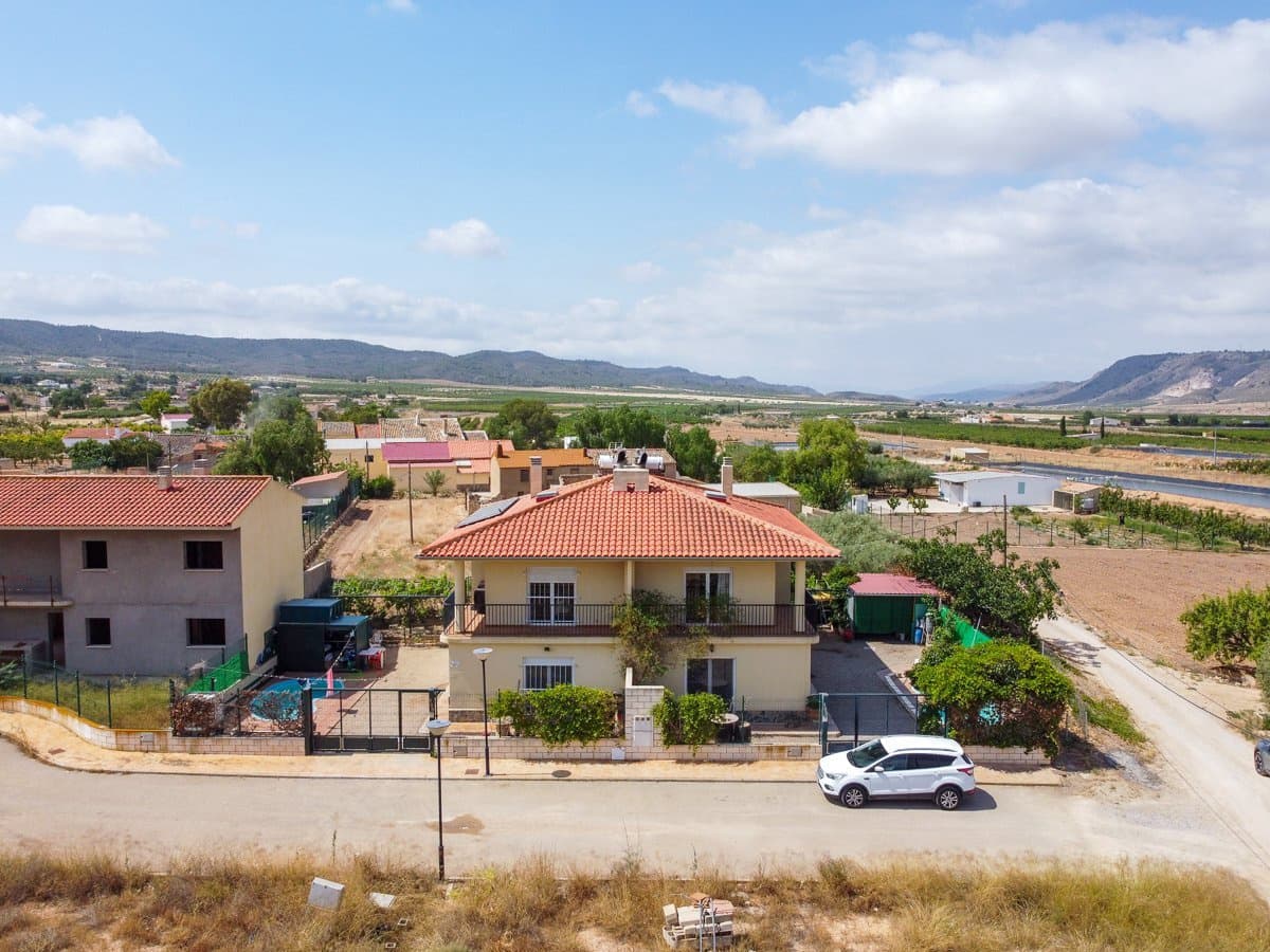 4 bedroom Villa for sale in Jumilla with pool - € 225,000 (Ref: 9902259)