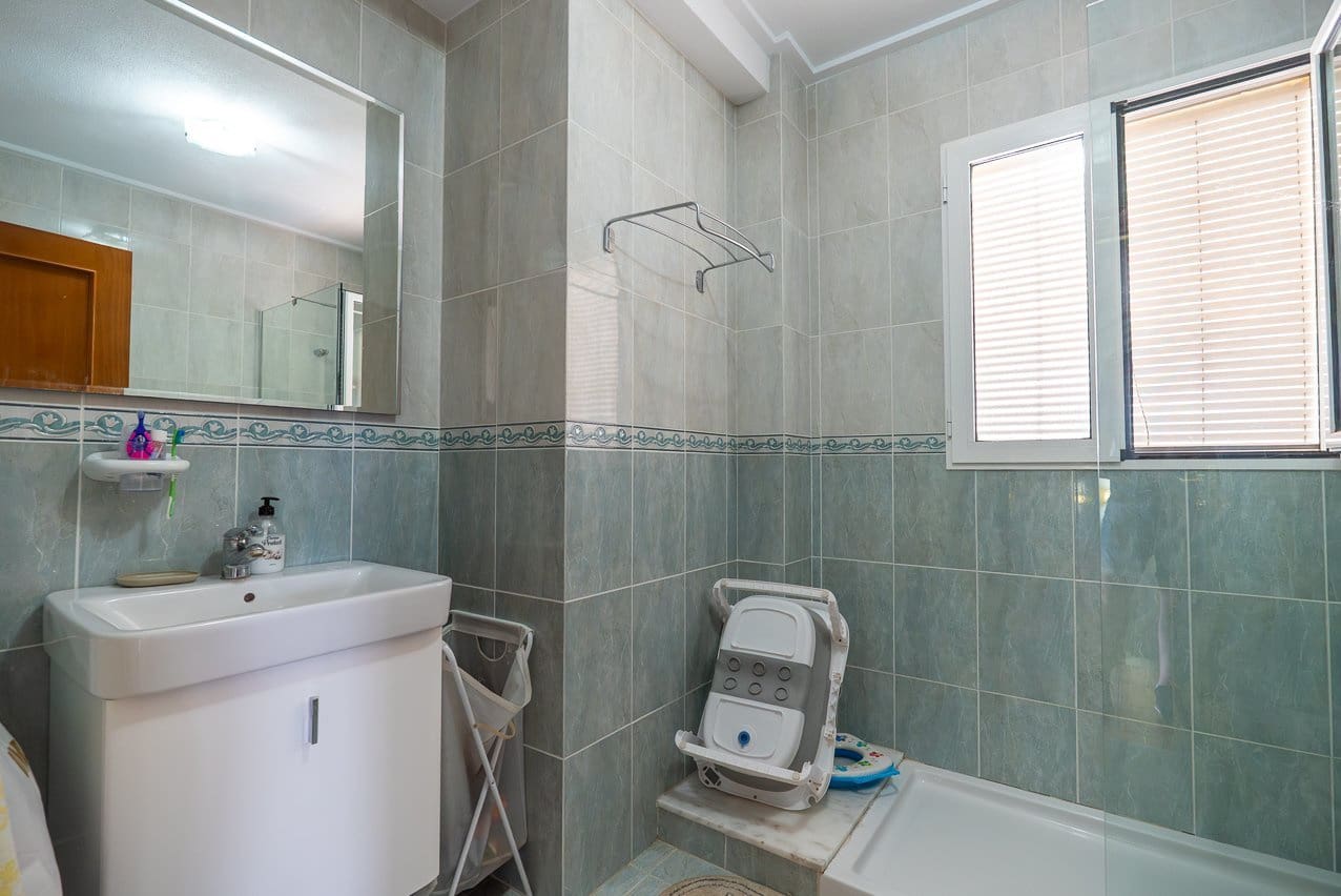 4 bedroom Villa for sale in Jumilla with pool - € 225,000 (Ref: 9902259)