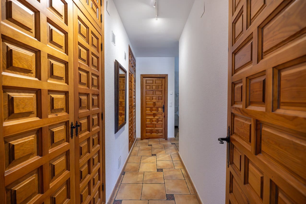 4 bedroom Villa for sale in Pinoso with pool - € 449,999 (Ref: 9909844)