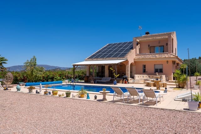 4 sovrum Villa till salu i Pinoso med pool - 449 999 € (Ref: 9909844)