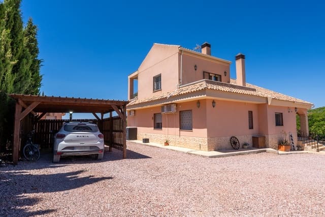 4 sovrum Villa till salu i Pinoso med pool - 449 999 € (Ref: 9909844)
