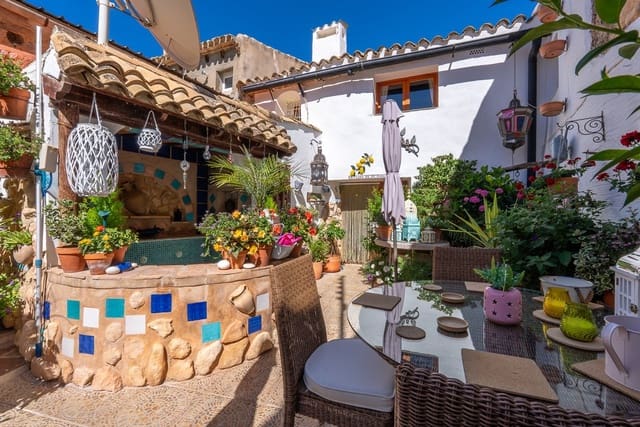 3 sovrum Finca/Hus på landet till salu i Ubeda, Pinoso med pool - 195 000 € (Ref: 9912249)