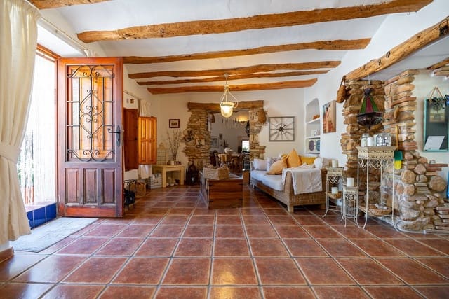 3 sovrum Finca/Hus på landet till salu i Ubeda, Pinoso med pool - 195 000 € (Ref: 9912249)