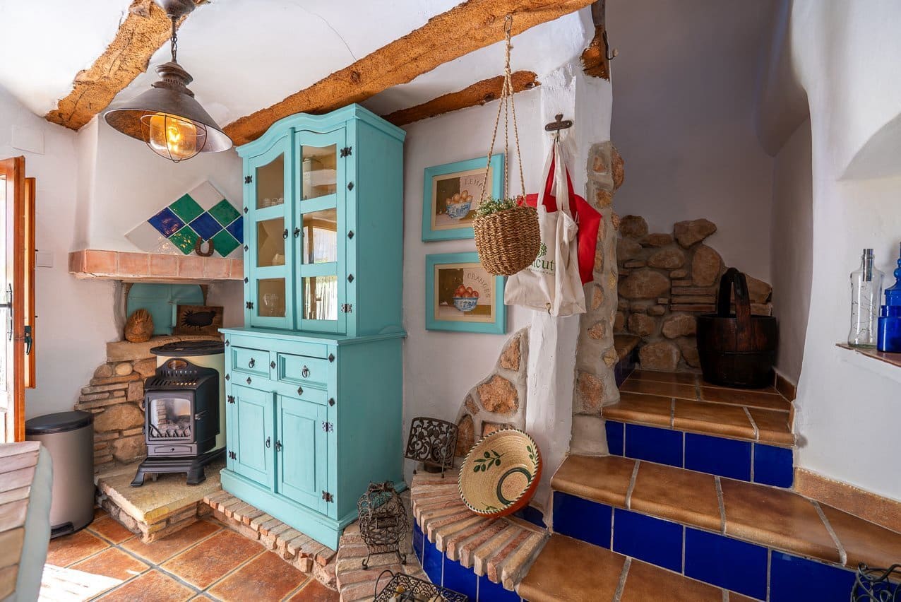 3 makuuhuone Maalaistalo myytävänä paikassa Ubeda mukana uima-altaan - 195 000 € (Ref: 9912249)