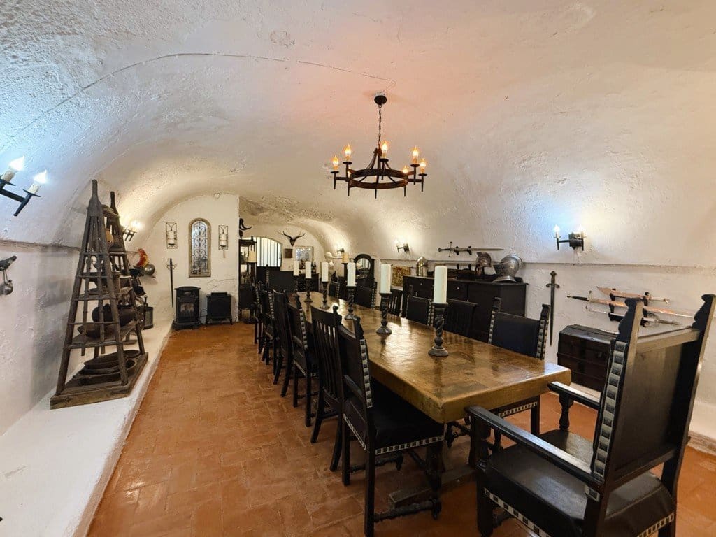 6 quarto Casa em Banda para venda em Pinoso com piscina - 325 000 € (Ref: 9919102)