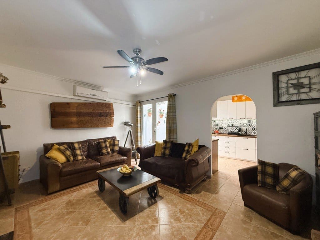 6 quarto Casa em Banda para venda em Pinoso com piscina - 325 000 € (Ref: 9919102)
