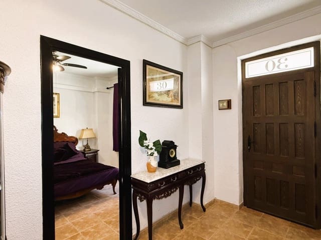 6 Zimmer Haus zu verkaufen in Pinoso mit Pool - 325.000 € (Ref: 9919102)