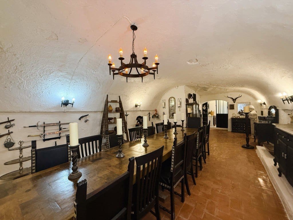 6 quarto Casa em Banda para venda em Pinoso com piscina - 325 000 € (Ref: 9919102)