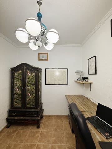6 Zimmer Haus zu verkaufen in Pinoso mit Pool - 325.000 € (Ref: 9919102)