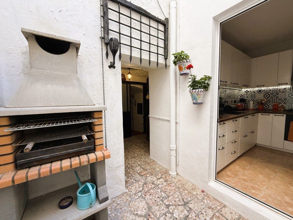 6 quarto Casa em Banda para venda em Pinoso com piscina - 325 000 € (Ref: 9919102)