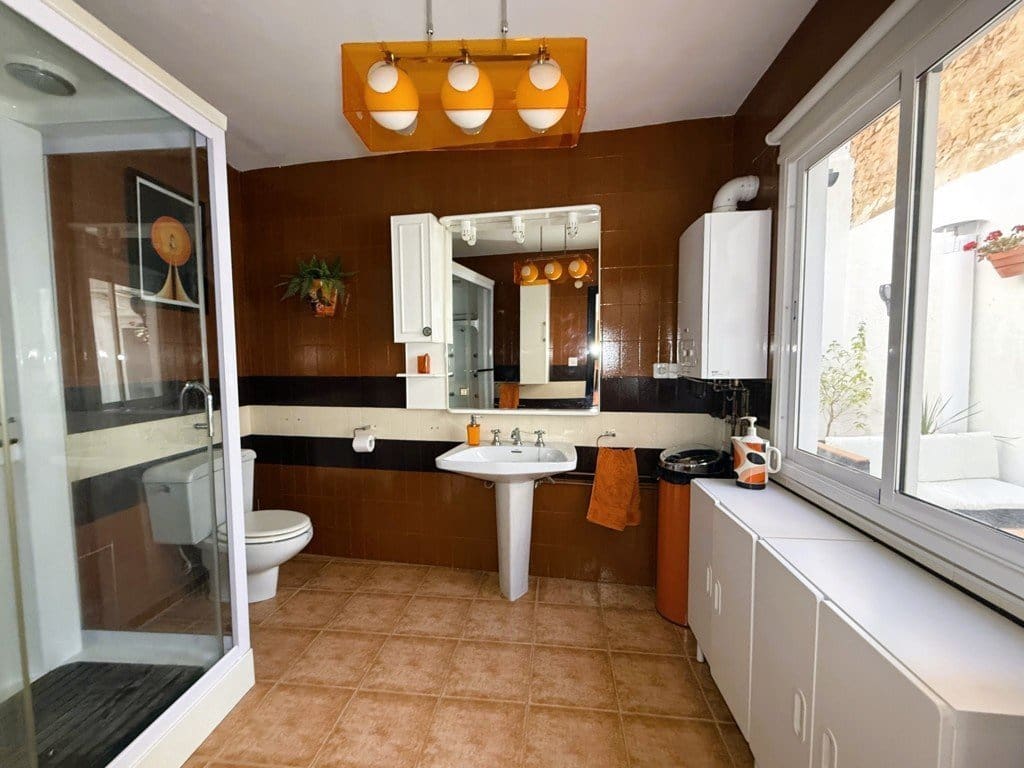 6 quarto Casa em Banda para venda em Pinoso com piscina - 325 000 € (Ref: 9919102)