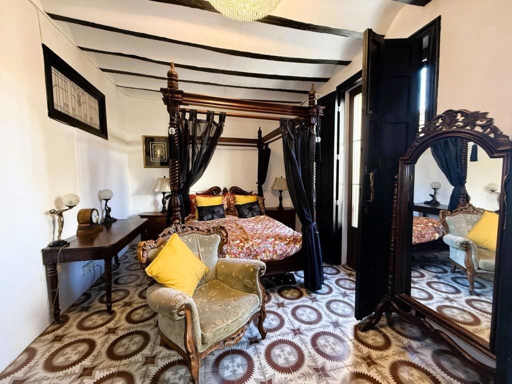 6 quarto Casa em Banda para venda em Pinoso com piscina - 325 000 € (Ref: 9919102)