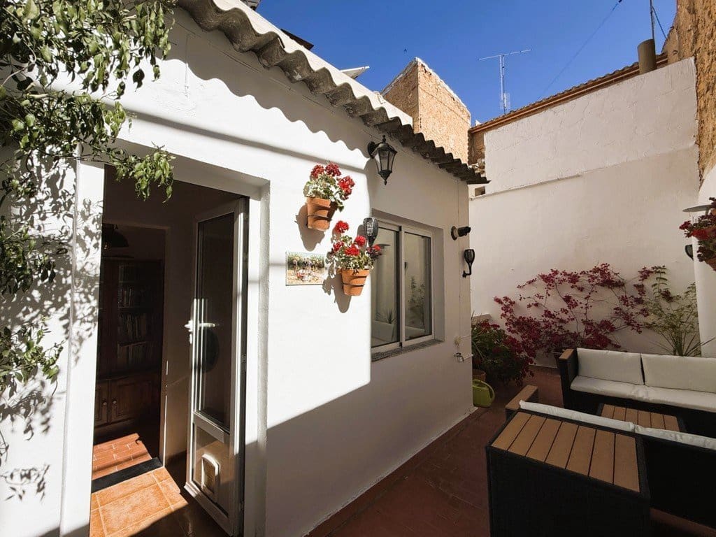 6 quarto Casa em Banda para venda em Pinoso com piscina - 325 000 € (Ref: 9919102)