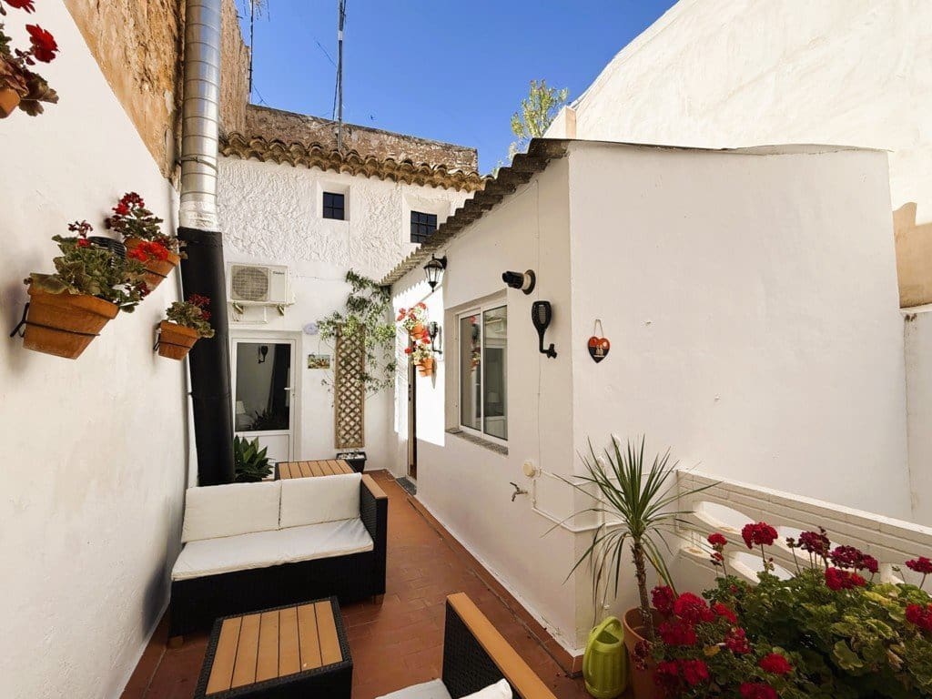 6 quarto Casa em Banda para venda em Pinoso com piscina - 325 000 € (Ref: 9919102)
