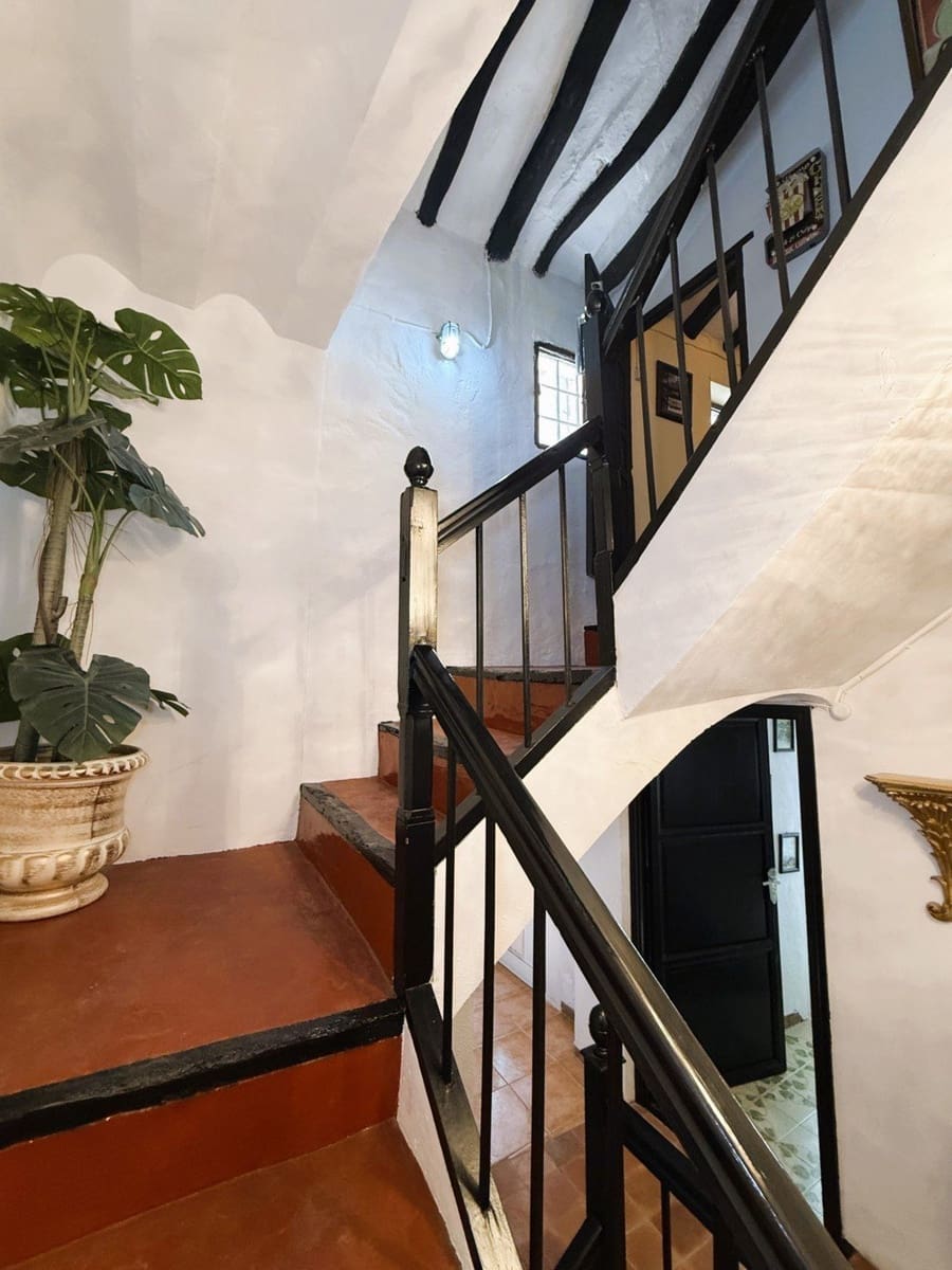 6 quarto Casa em Banda para venda em Pinoso com piscina - 325 000 € (Ref: 9919102)