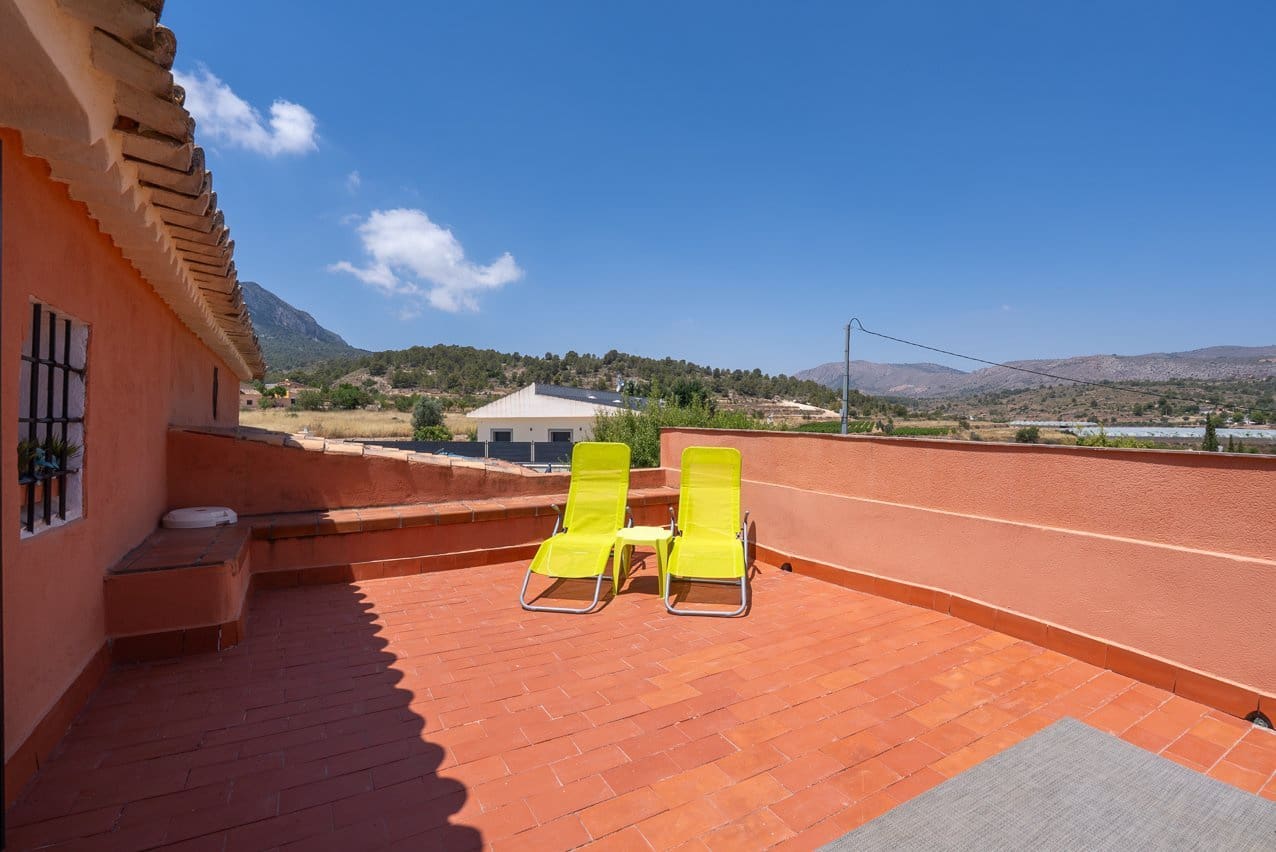 5 bedroom Villa for sale in La Romana with pool - € 545,000 (Ref: 9935135)