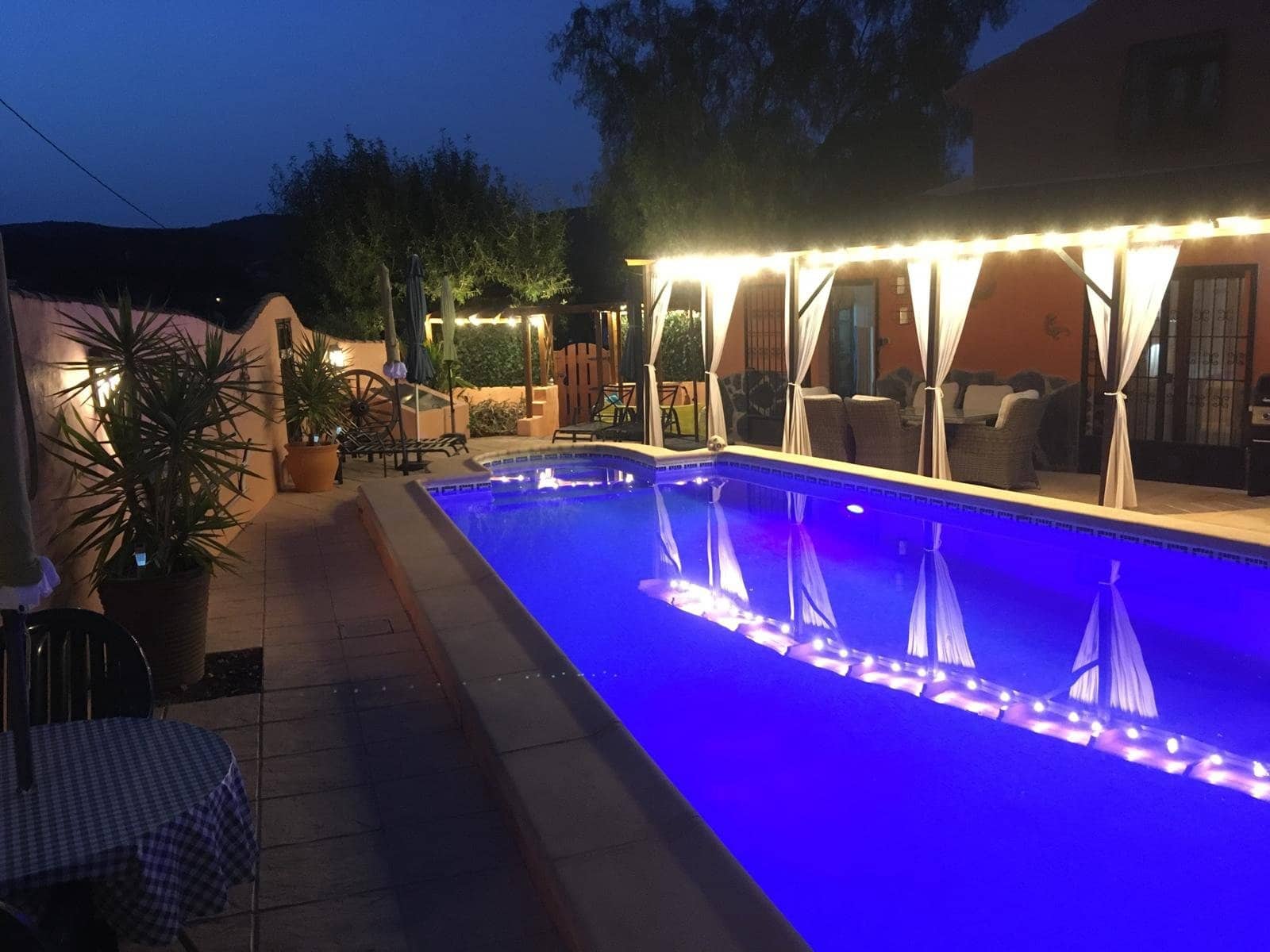 5 bedroom Villa for sale in La Romana with pool - € 545,000 (Ref: 9935135)